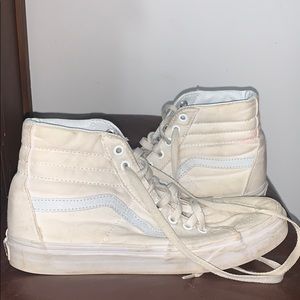 white sk8 Hi Vans